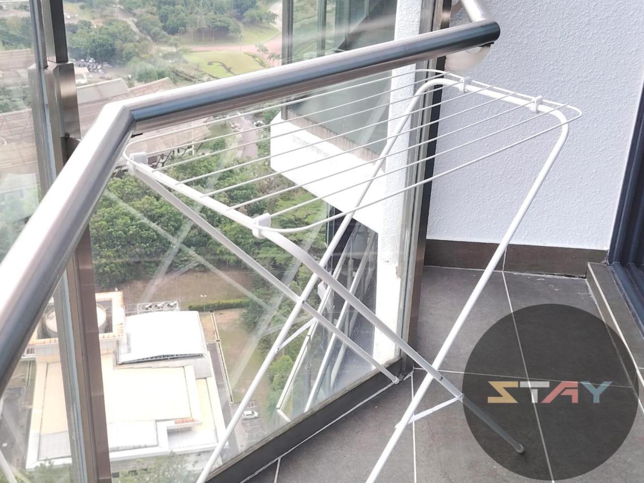 Almas Cozy Studio Escape Netflix 100Mbps Bystay Nusajaya  Bagian luar foto